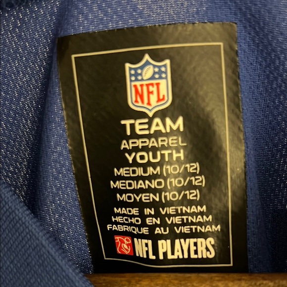 NFL New York Giants Jersey, Youth Medium - Picture 4 of 6